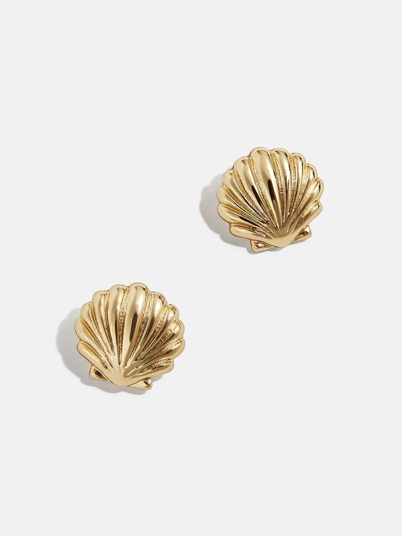 Out of This Shell Stud Earrings - Gold